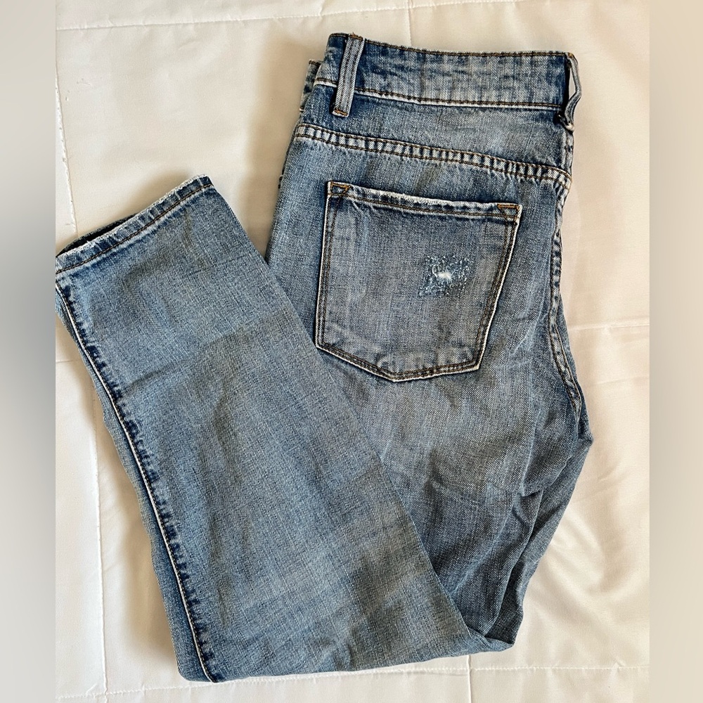 Distressed boyfriend jeans